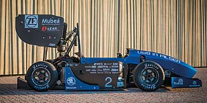 Tým studentů ZČU představil pátou generaci vozu Formula Student