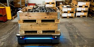 Společnosti Mobile Industrial Robots a Logitrans oznamují strategickou spolupráci pro vývoj autonomního paletového vozíku