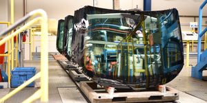 Ve špičkových elektrických Mercedesech jsou česká skla z Chudeřic