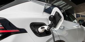 Spustenie sériovej výroby plug-in hybridnej Kia Sportage