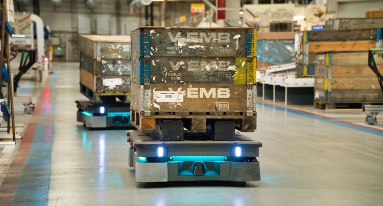 Faurecia v Písku zvýšila produktivitu logistiky s flotilou robotů MiR