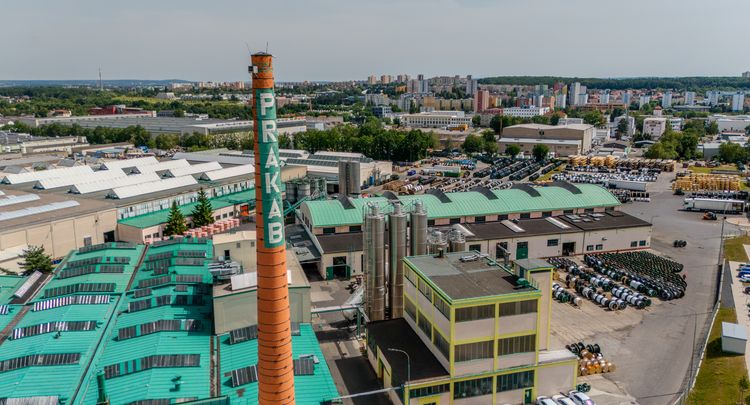 Nová výrobní hala společnosti Prakab: Investice do budoucnosti výroby i energetické efektivity