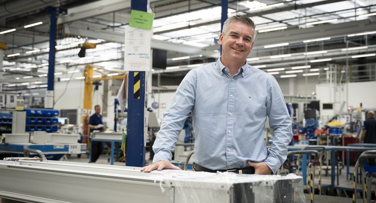 Závod Siemens BTS v Mohelnici slaví dvacetiny a nabírá 30 kvalifikovaných zaměstnanců pro obsluhu strojů, zejména CNC