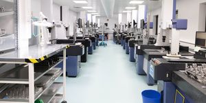 Mitutoyo a Nemera: partnerství v oblasti přesnosti farmaceutických zařízení