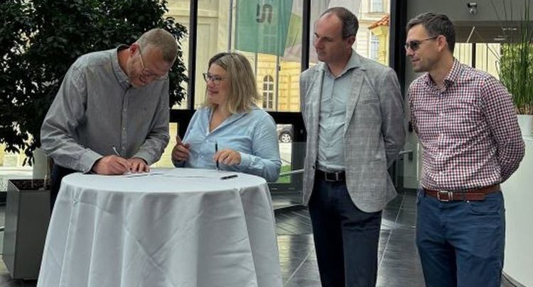 Logio bude učit logistiku na Škoda Auto Vysoké Škole