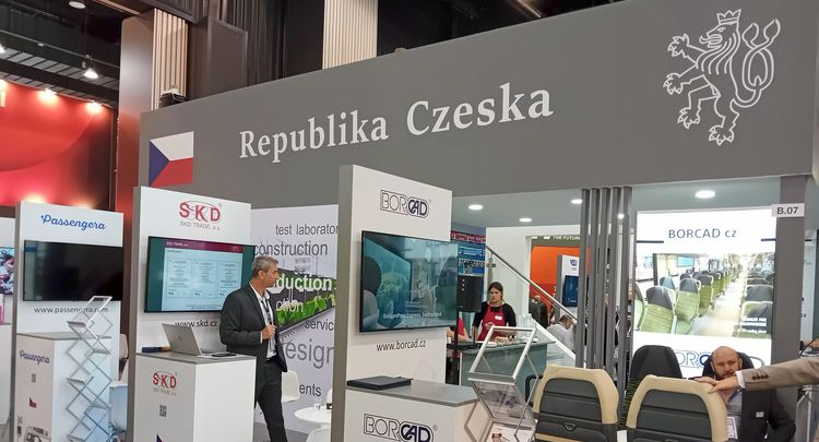 Český železniční průmysl realizuje v Polsku zakázky v řádu miliard Kč. K růstu výrazně přispěla účast na veletrhu TRAKO 2025