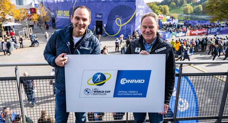 Tam, kde se přesnost snoubí se sílou: společnost Conrad od nynějška dodává časomíru a elektroniku pro Světový pohár BMW IBU v biatlonu