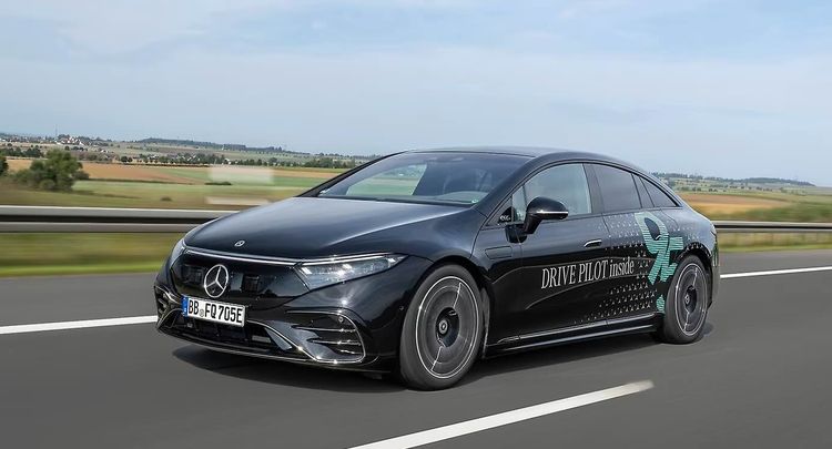 Autonomní řízení v Česku. Co se od roku 2026 skutečně změní