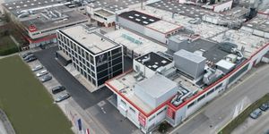 Banner do nového roku vstupuje s jistou perspektivou