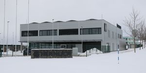 HENNLICH ve Žďáru nad Sázavou otevřel svůj 3. průmyslový areál v Česku