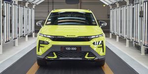 2025: Druhý nejsilnější rok v produkci osobních automobilů, rekordní rok výroby autobusů