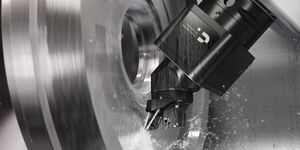 Sledování soustružnických operací v reálném čase umožňuje bezpečnější a chytřejší automatizaci