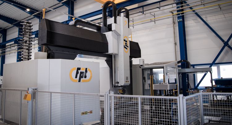 IMC Slovakia představí nové portálové CNC obráběcí centrum, které rozšiřuje možnosti výroby velkorozměrových dílů